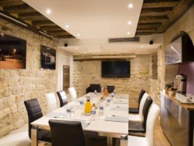 Jacques De Molay - Fitness & Sauna 3* Parigi