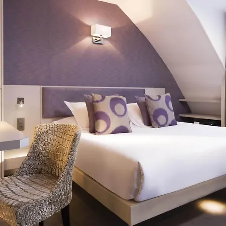 Jacques De Molay - Fitness & Sauna Hotel 3*